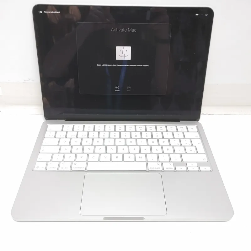 Apple MacBook Neo 17,5 A3404 A18 Pro 8 RAM 256 SSD Plata 13