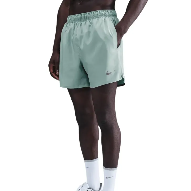 Pantalones cortos con calzoncillos Nike Challenger 13 cm